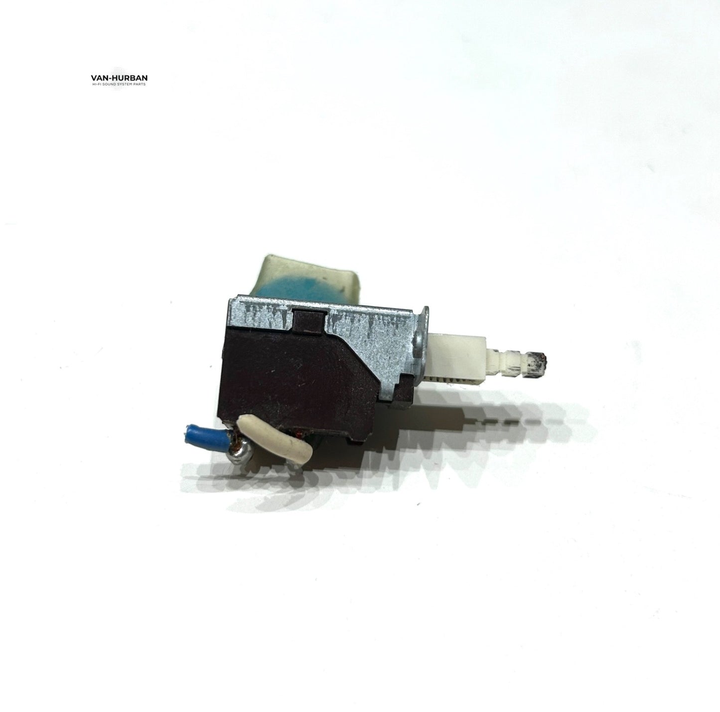 SONY TC-K33 BOTON 4A/32A250Y SOLIP /2132273/C18 B1