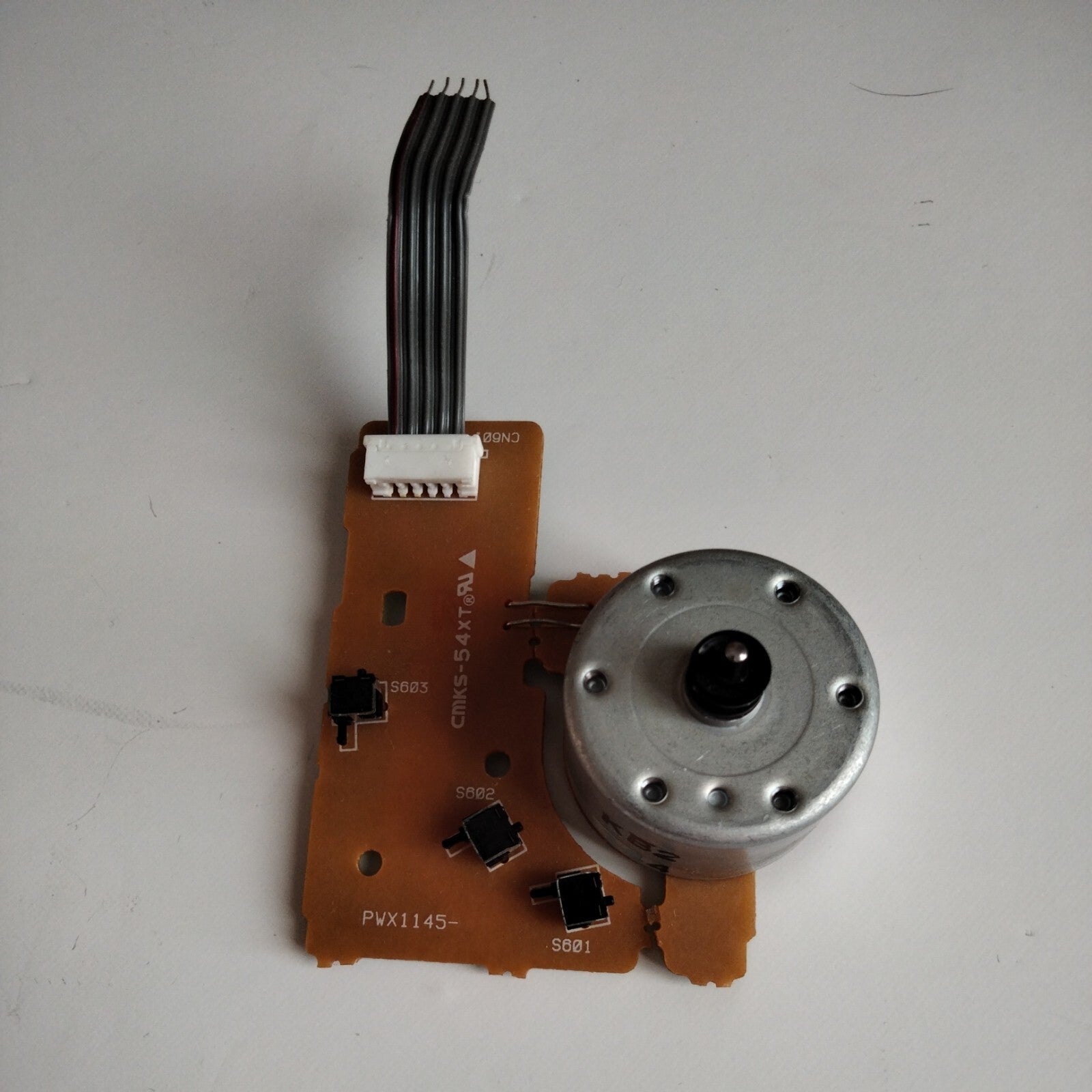   MOTOR KB2 144  1368109