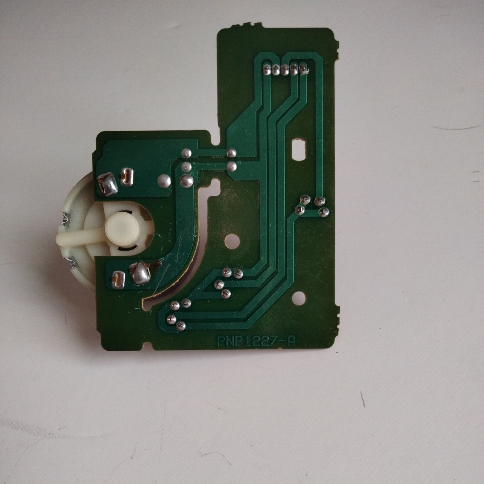 PD 82 44 02  MOTOR RF-500TB-12560 Placa PNP 1227-A 1368107