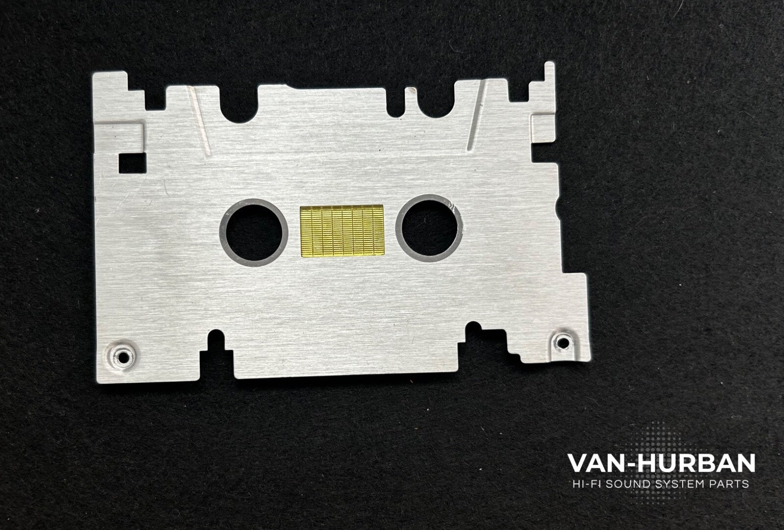 TAPA DE CHASIS 1-603-120-00.   SONY TC-K71   /2131113  /C7 B3